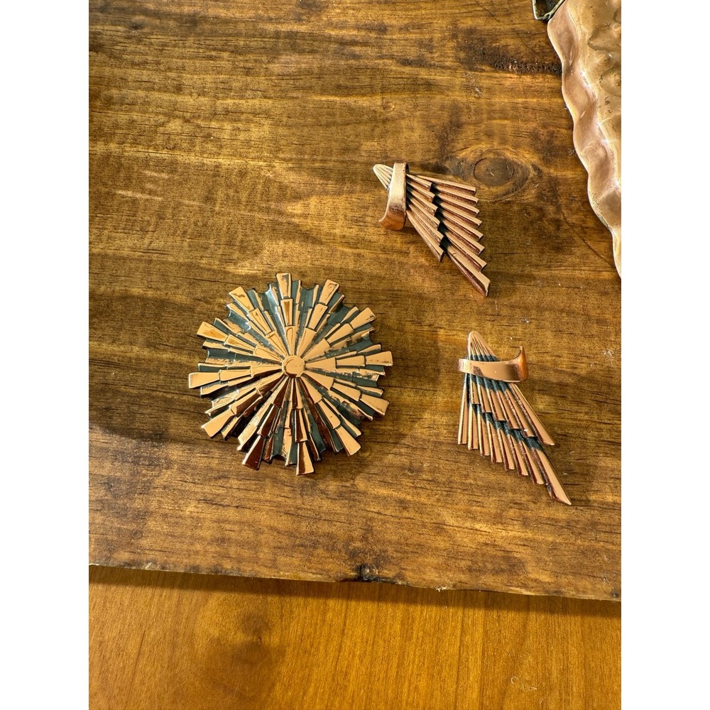 Vintage copper brooch and clip earrings